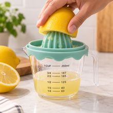 Exprimidor Manual de Cítricos con Jarra Medidora 250 ml - Multimenaje